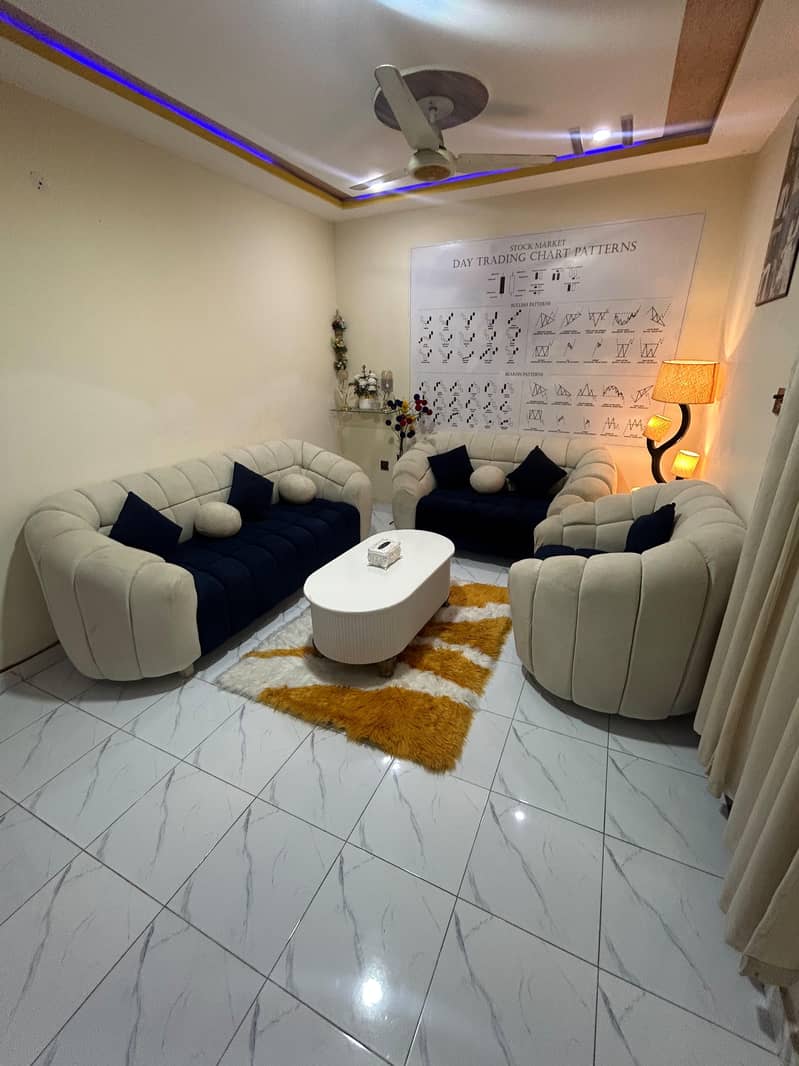 Bubble  Sofa - 7 Seater 0