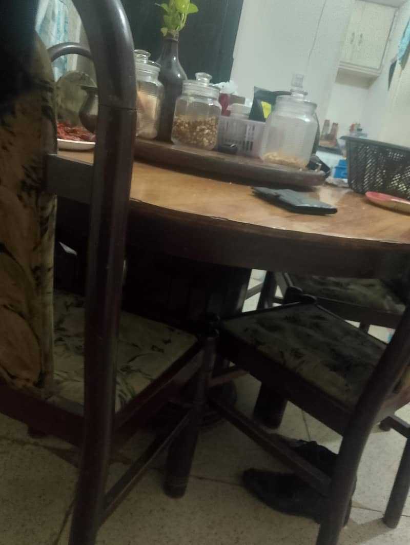 Dining table and chairs set. 3