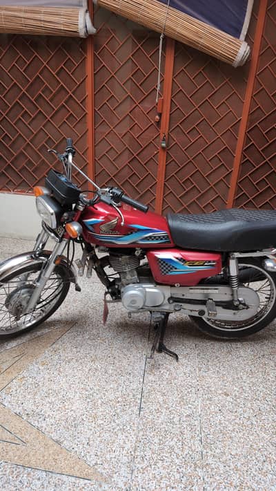 Honda 125 CG 2024 Model Red color