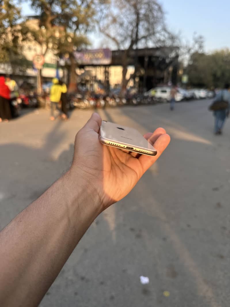 Apple iPhone 8 8