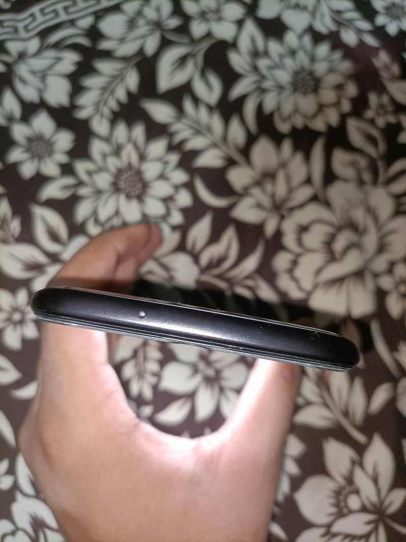 One Plus 6T 3