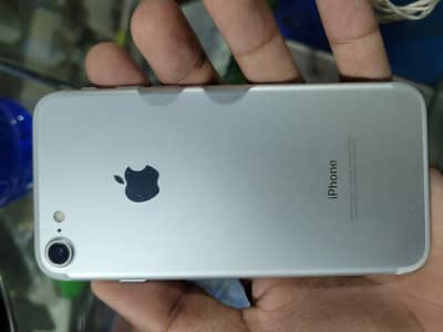 Apple iPhone 7