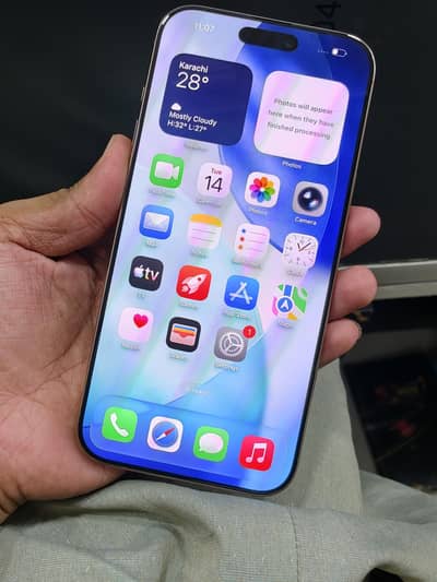 Apple iPhone 16 Pro Max Factory Unlocked