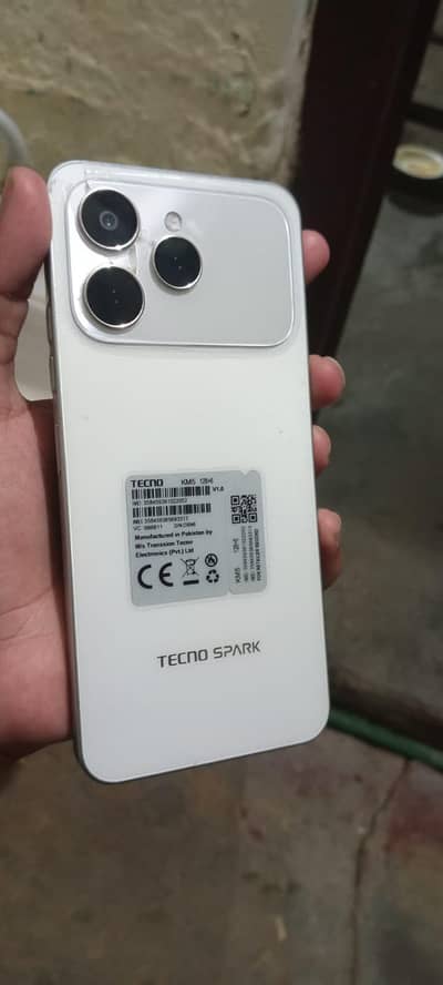 TECNO SPARK 40