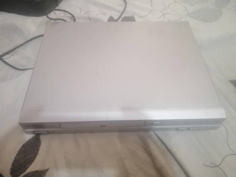 dvd cd player 0