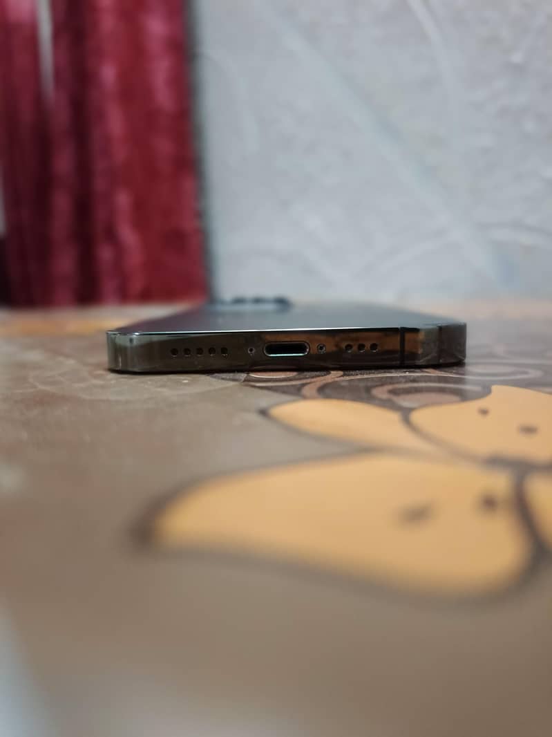 Apple iPhone 13 Pro 5
