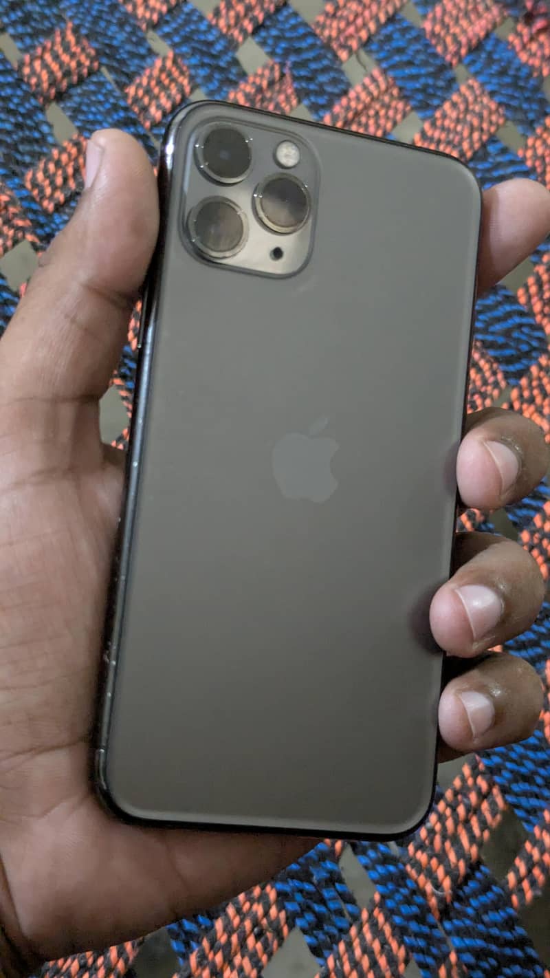 Apple iPhone 11 Pro 1