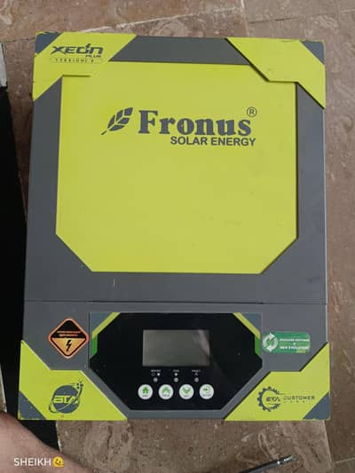 fronus Xeon plus 2000VA