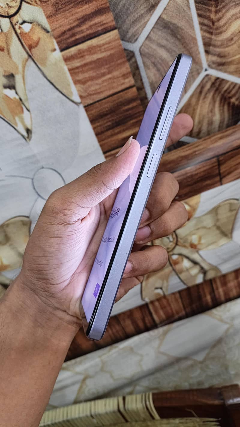 Dcode b Bold 3 2