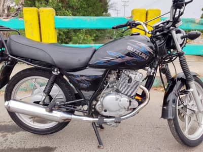 suzuki gs150 SE