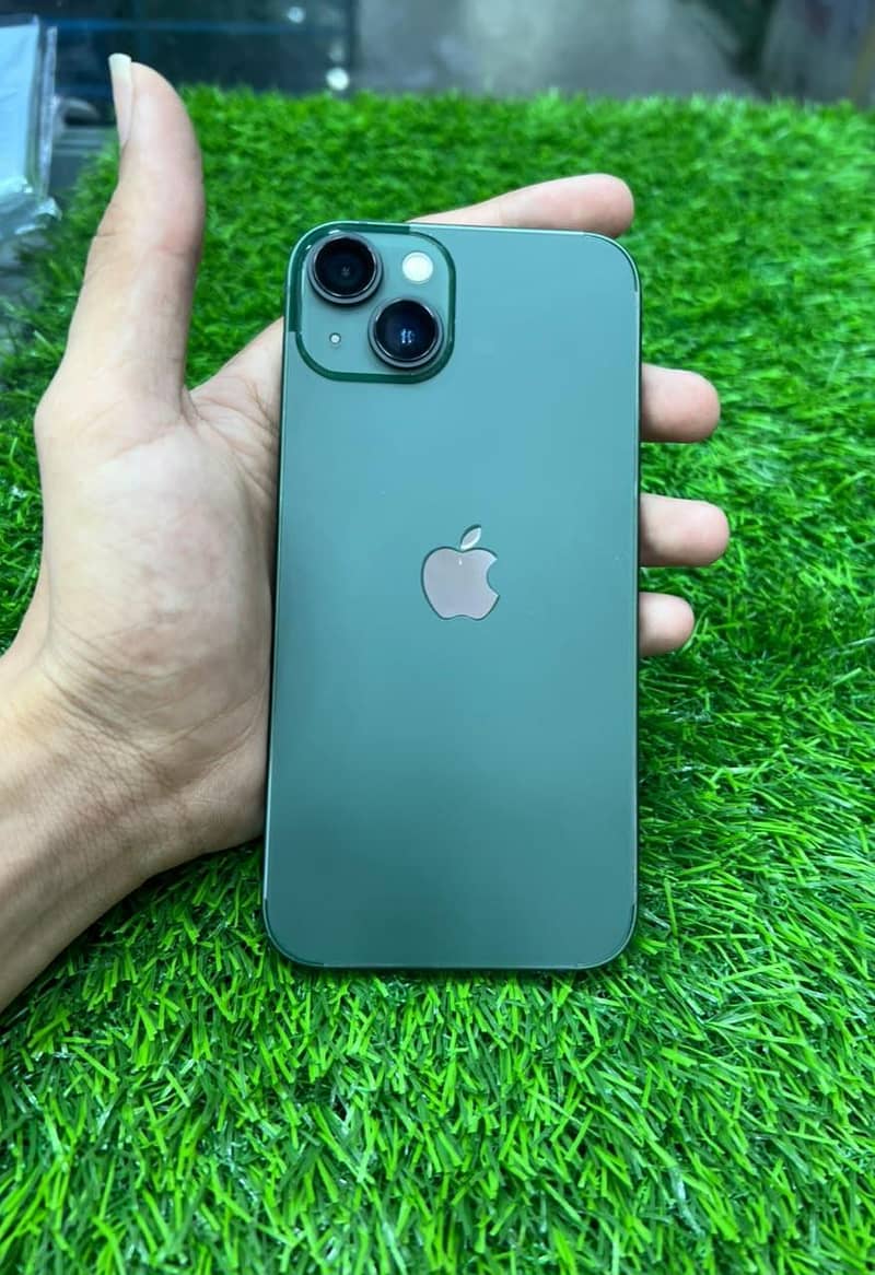Apple iPhone 13 3