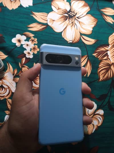 Google Pixel 8 Pro
