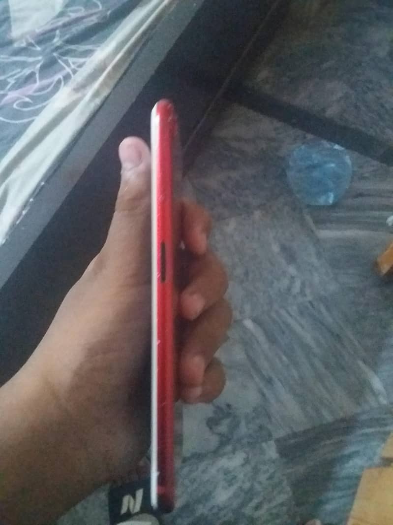 Apple iPhone 7 Plus 5