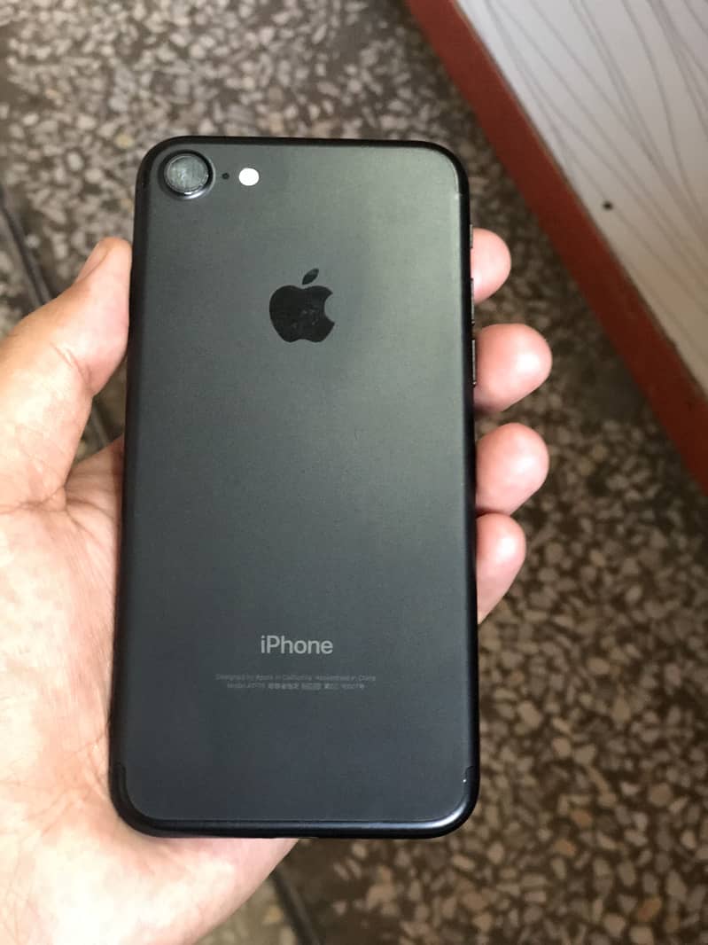 iPhone 7 0