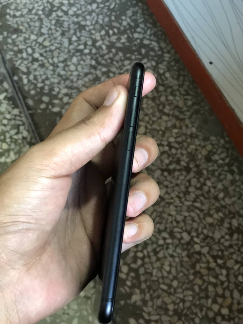 iPhone 7 2
