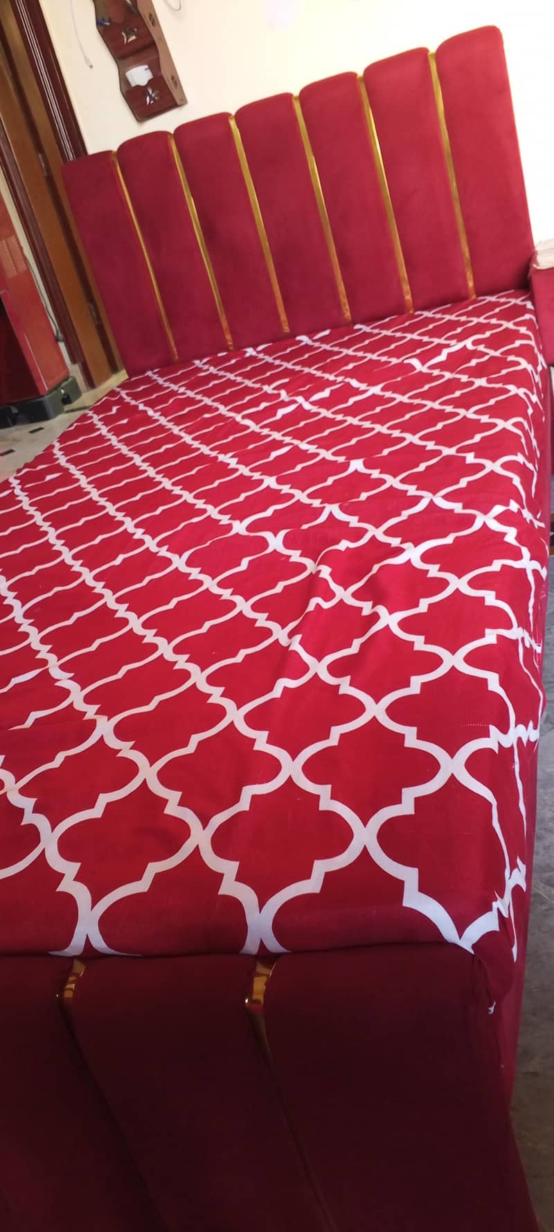 2 Single bed sets 4
