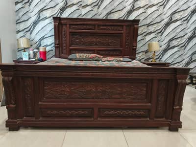 Premium Shisham wooden king size bed set with dressing & side tables