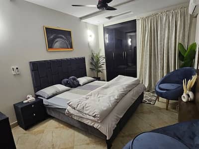 2 Bedrooms Luxury Furnished Apartment is Available For Rent in Bahria Town Lahore