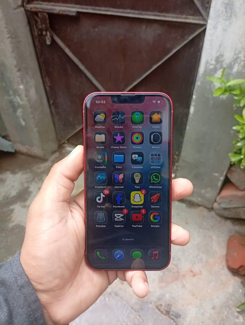 Apple iPhone 13 6