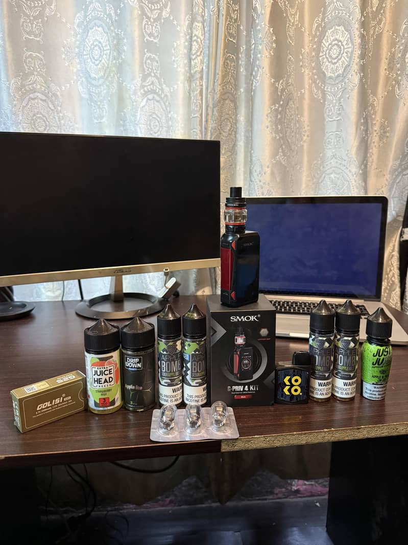 Vapes (smok g-priv4 kit, uwell) 1