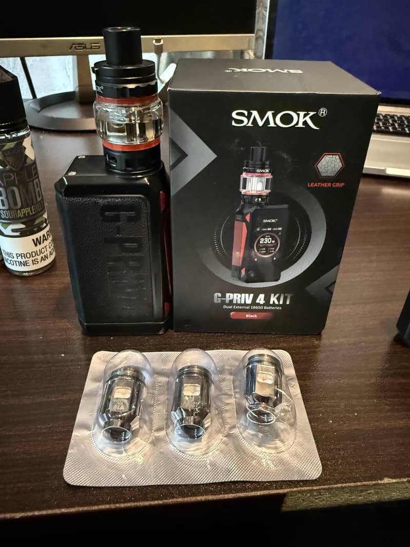 Vapes (smok g-priv4 kit, uwell) 3