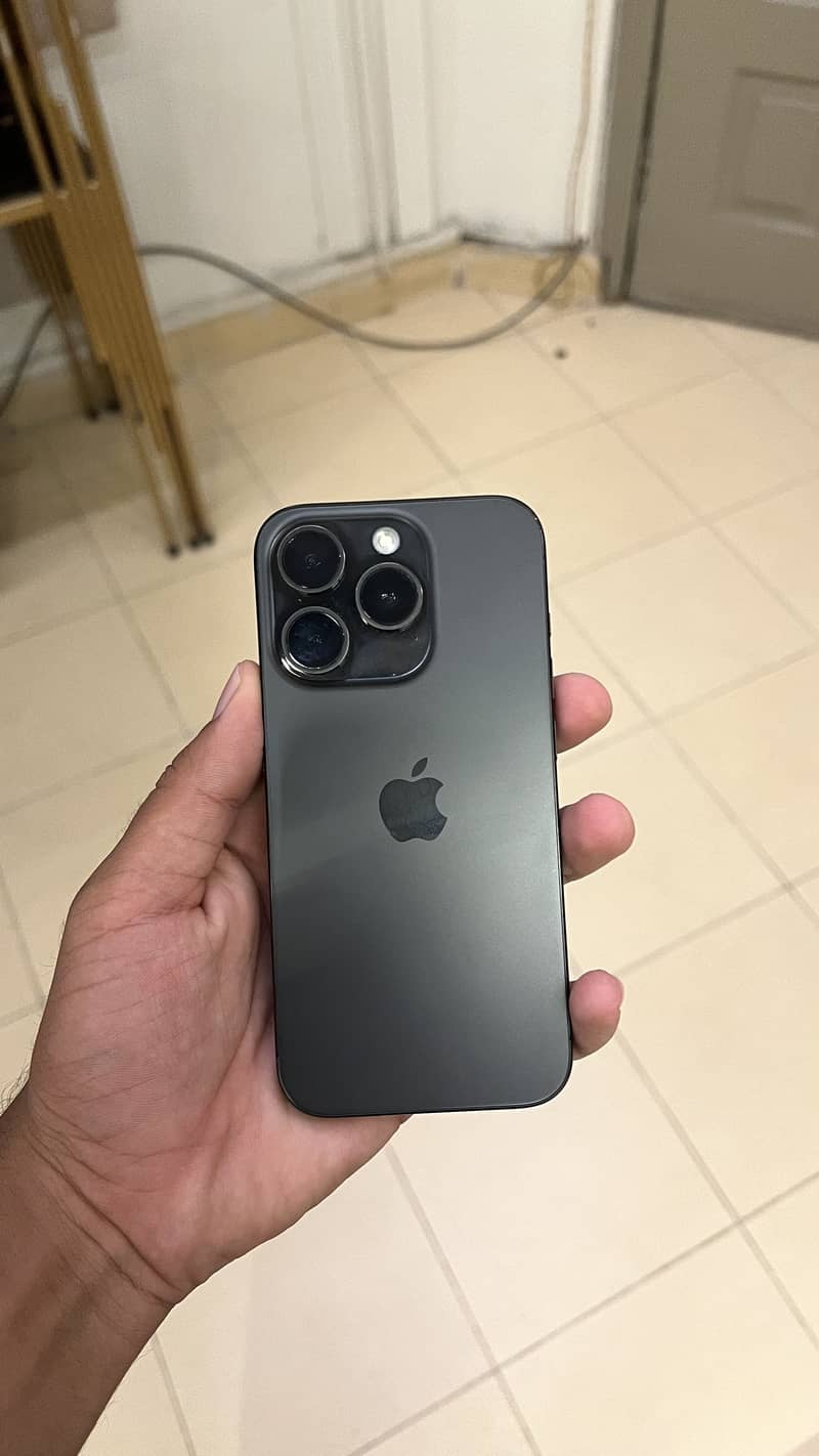 Apple iPhone 15 Pro 2