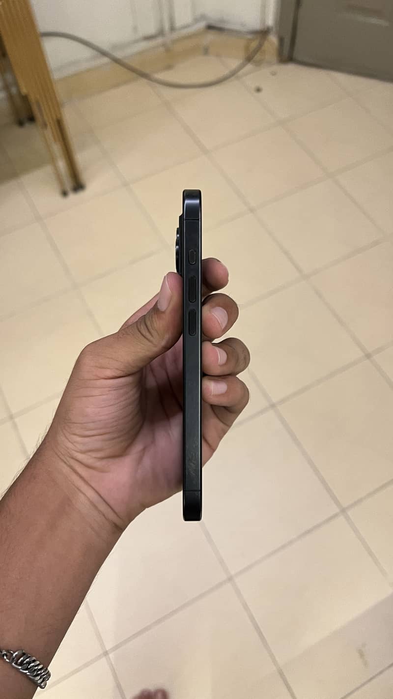 Apple iPhone 15 Pro 7