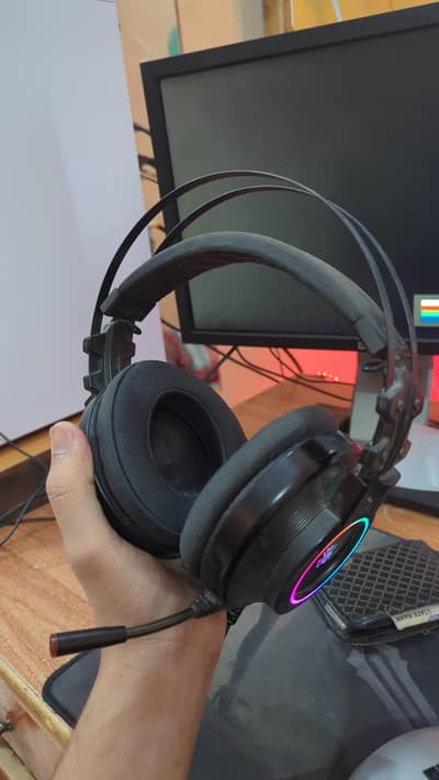 Bloody G528 gaming headphones with mic