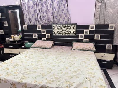 Bed set for sale without mattress price negotiable