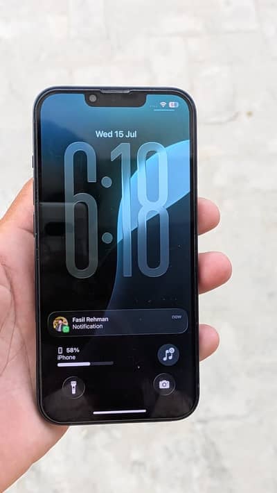 Apple iPhone 13