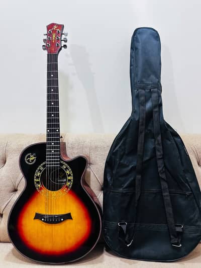 brand new acoustic guitar only few day used