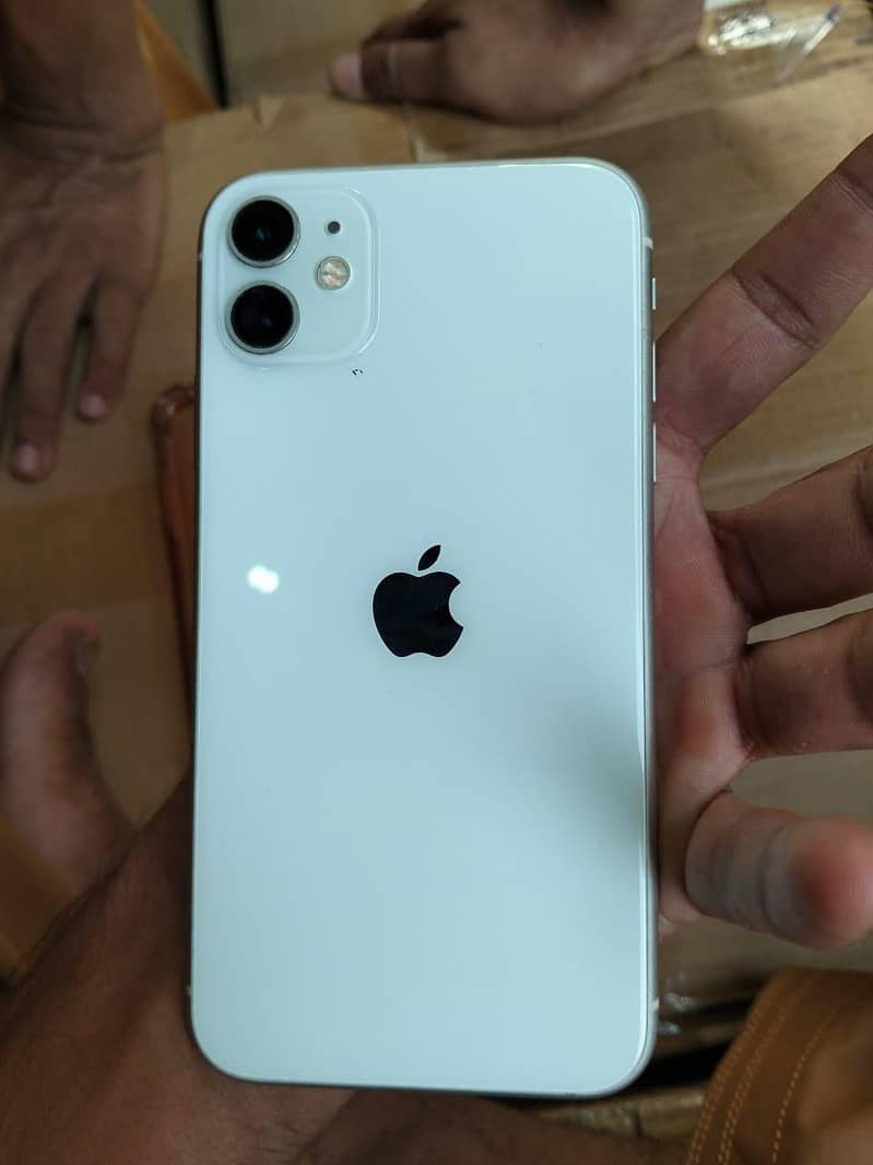 Apple iPhone 11 5