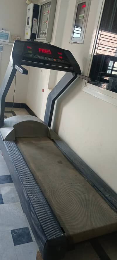 Tread mill for sale