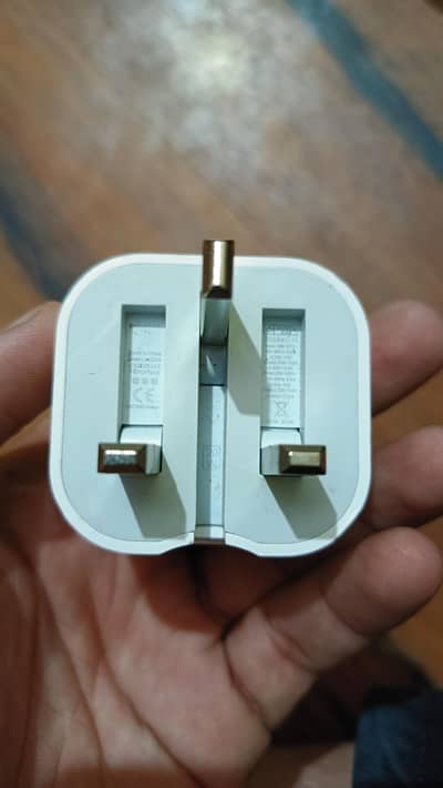 ORIGINAL IOS 20W ADAPTER