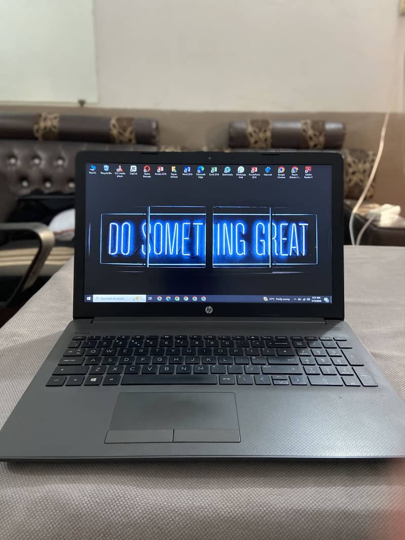 HP Notebook 0