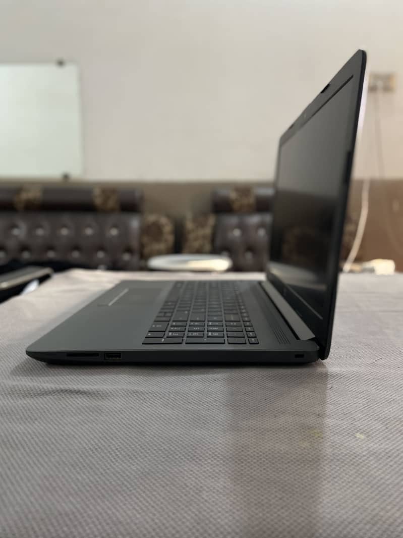 HP Notebook 1