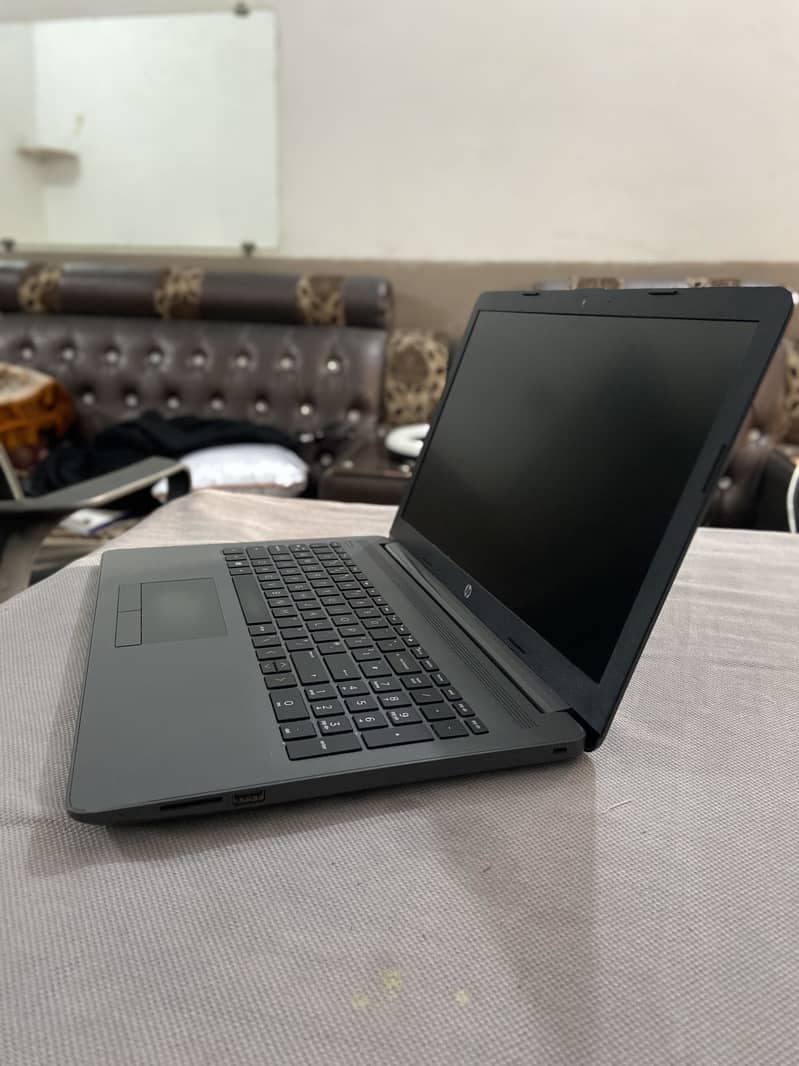 HP Notebook 4