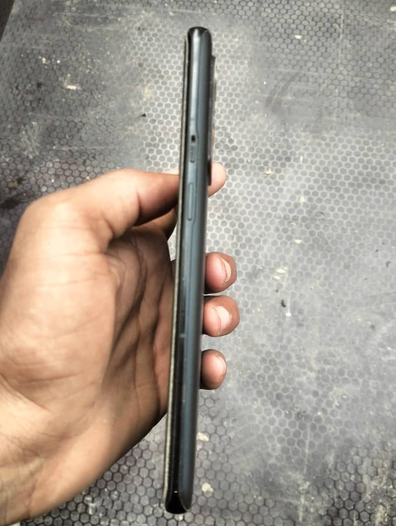 One Plus 9 Pro 4