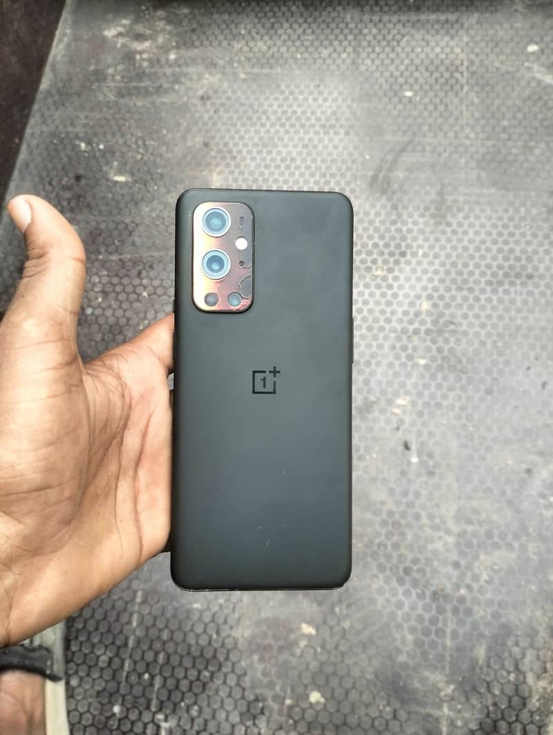 One Plus 9 Pro 7