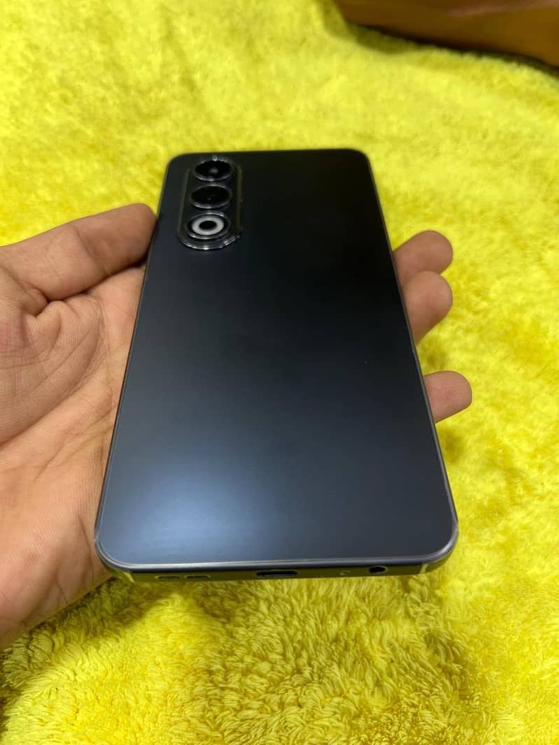 Itel S25 1