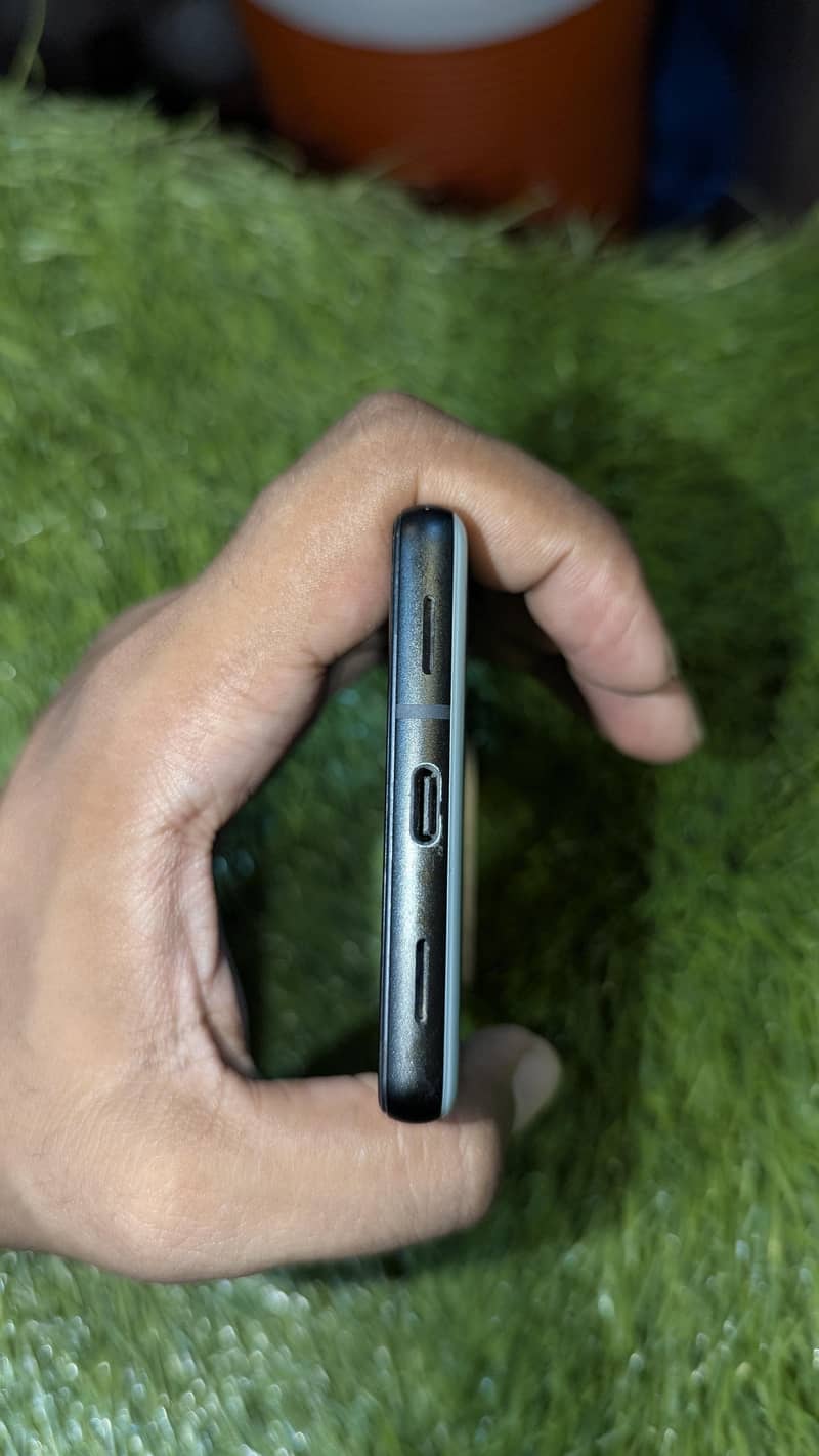 Google Pixel 6a 3
