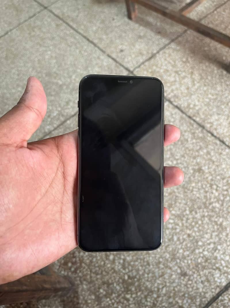 Apple iPhone 11 Pro 5