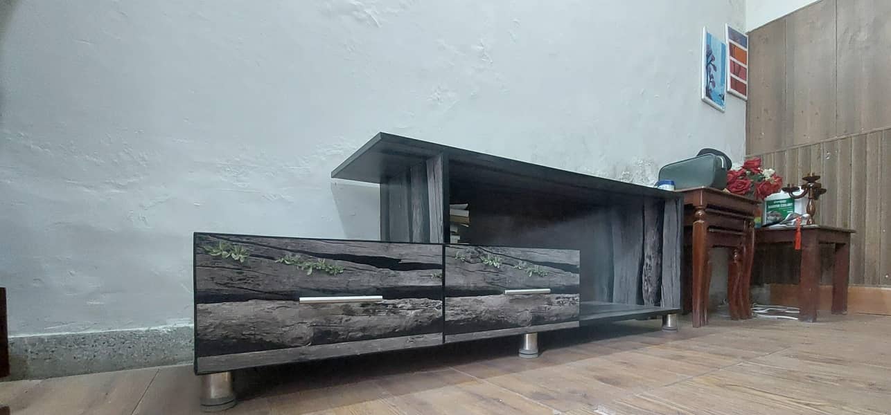 TV Console 1