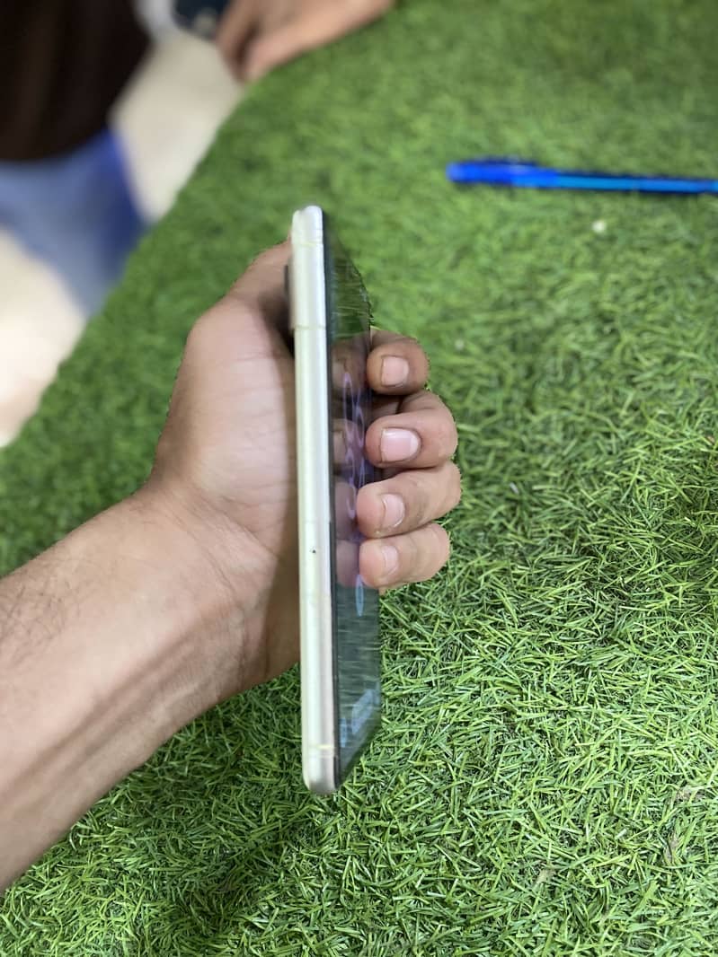 Google Pixel 7 6