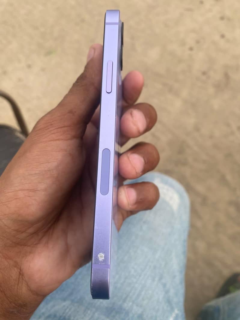 Apple iPhone 12 2