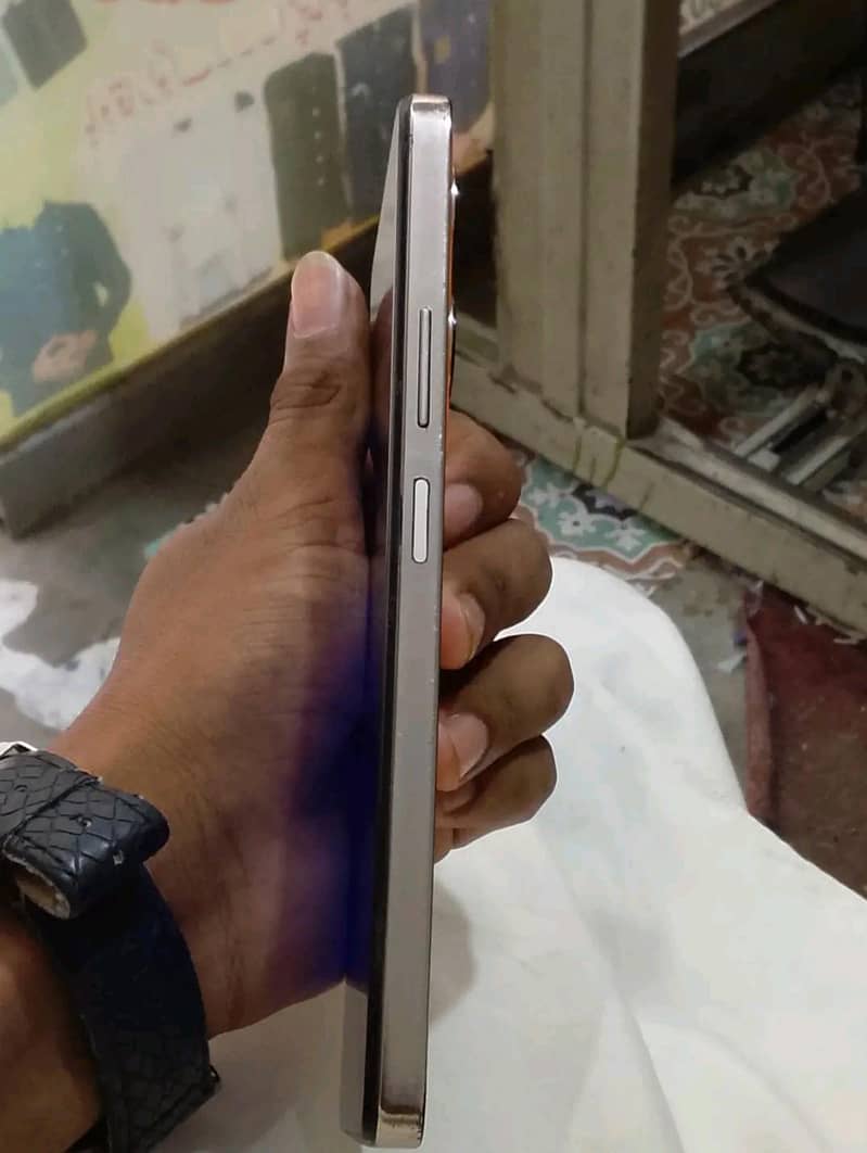 Infinix Note 30 5