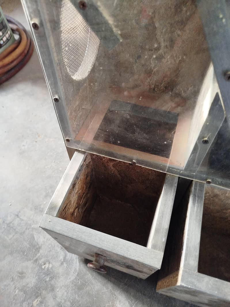 in good condition 3