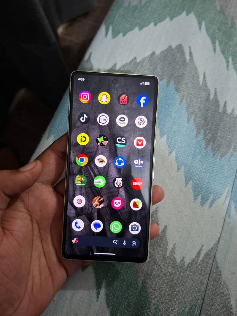 Google Pixel 7 4