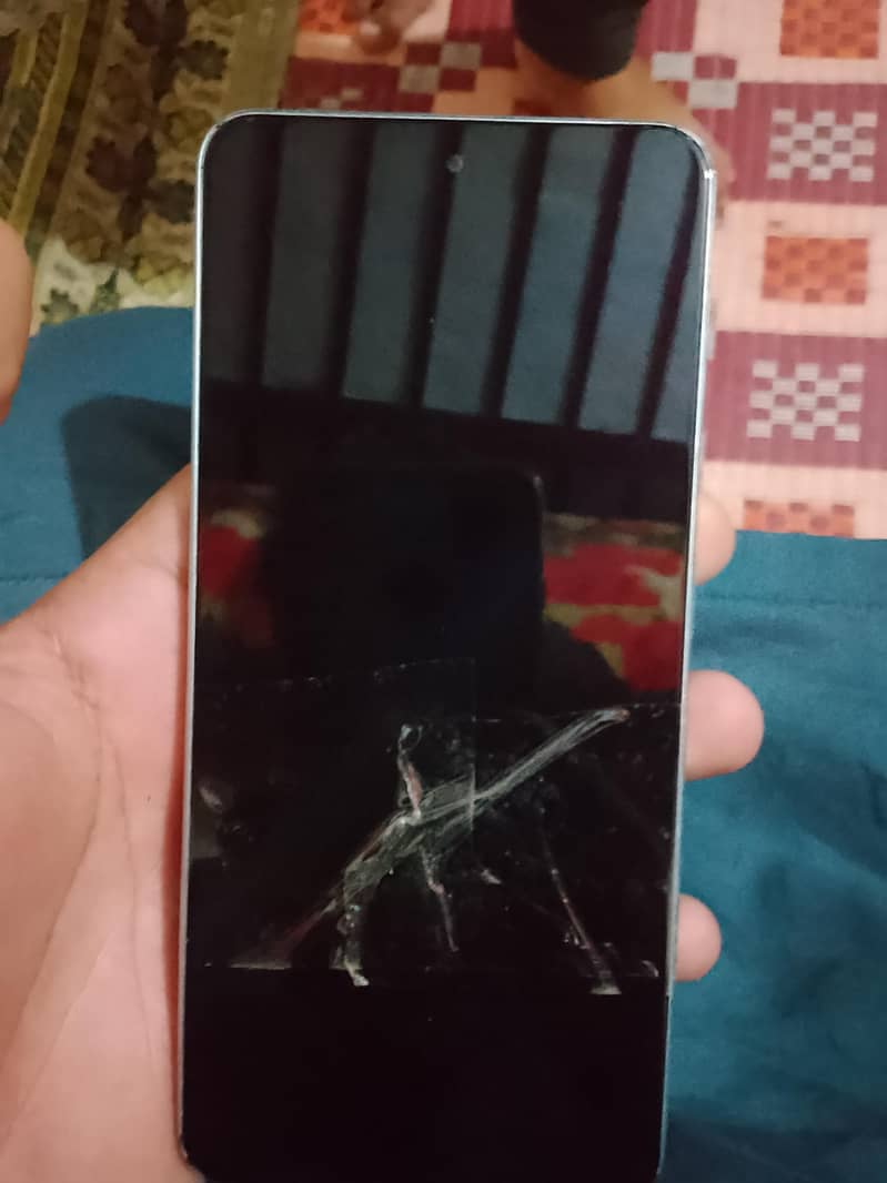 One Plus Ace 2V panel damage 2