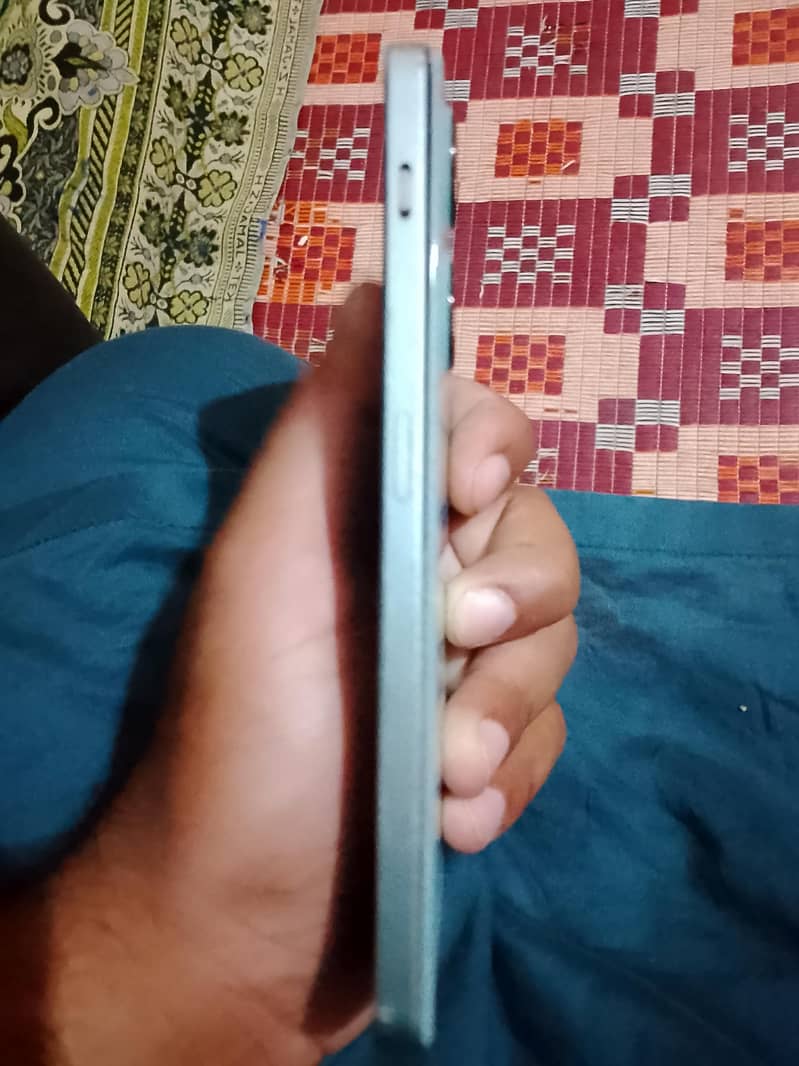 One Plus Ace 2V panel damage 3